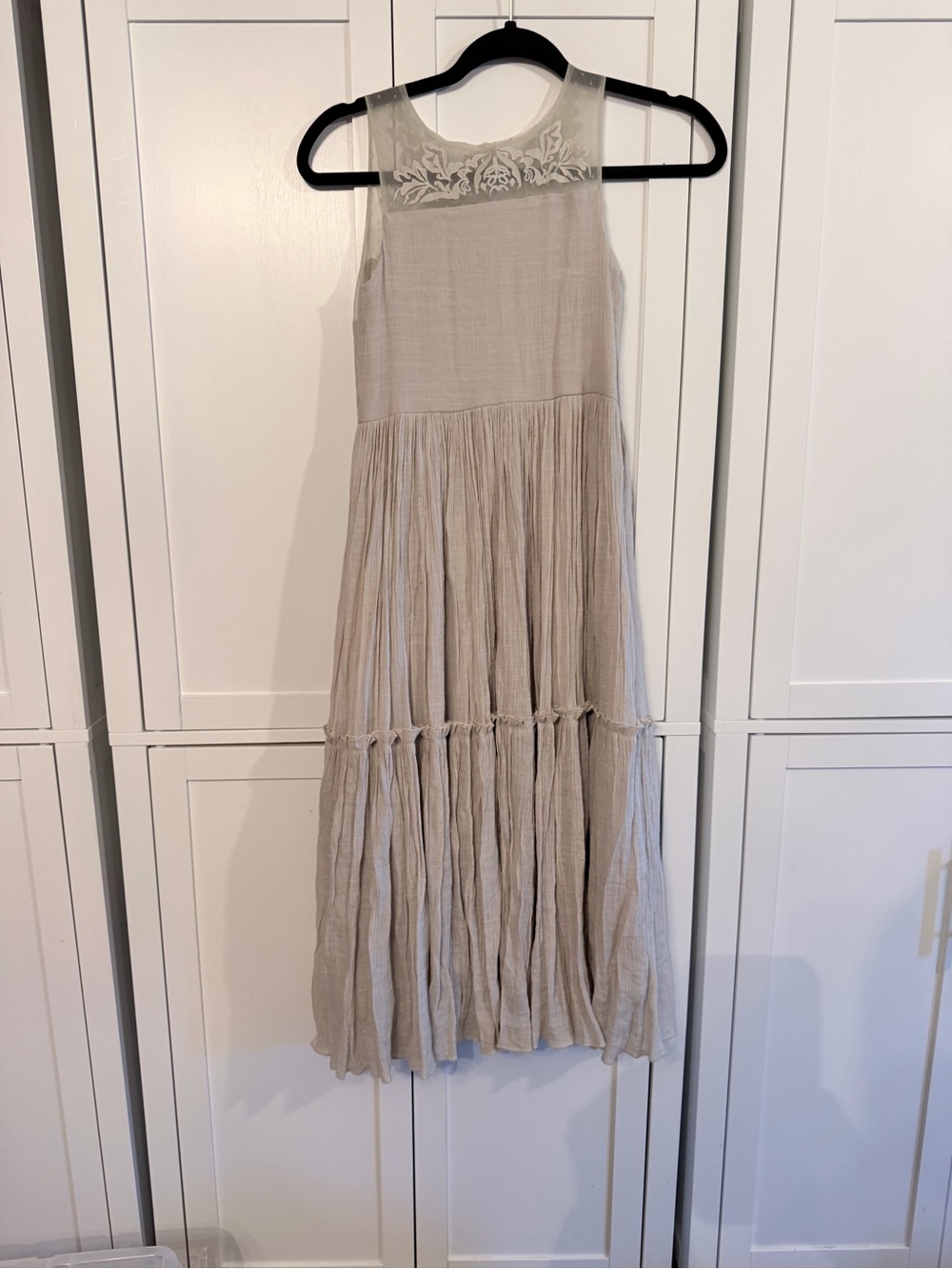 Joyfolie Sleeveless Beige Lace Yoke Maxi Dress